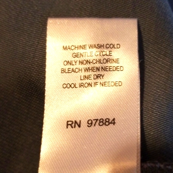 Lemon Tart Satin Button Up Blouse Large - Picture 6 of 6